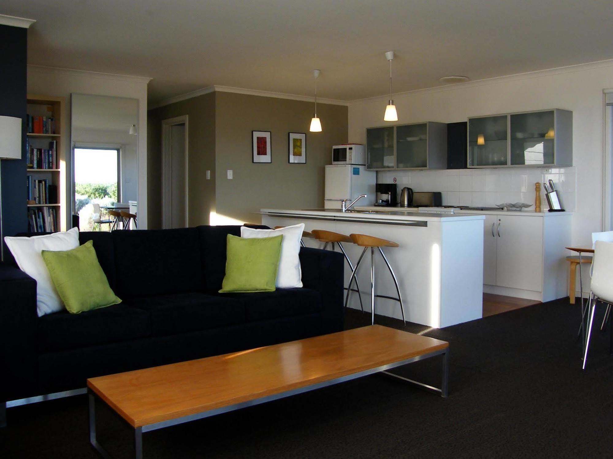 Coorong Waterfront Retreat Villa Meningie Bagian luar foto