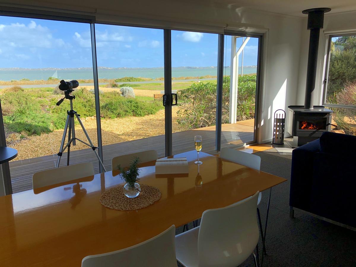 Coorong Waterfront Retreat Villa Meningie Bagian luar foto