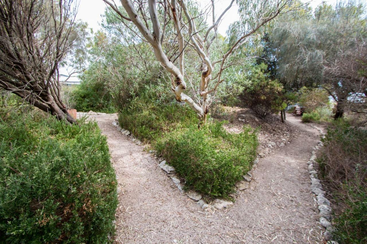 Coorong Waterfront Retreat Villa Meningie Bagian luar foto